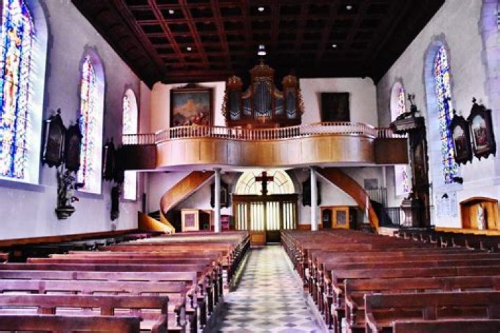 Carlos Sainz Net Worth 2023 : Age, Wealth, Earnings, Biography & More - SarkariResult