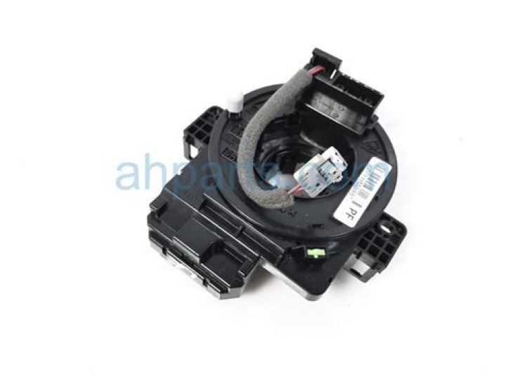 The Significance of Eddie Vedder's Wife in His Life - SarkariResult