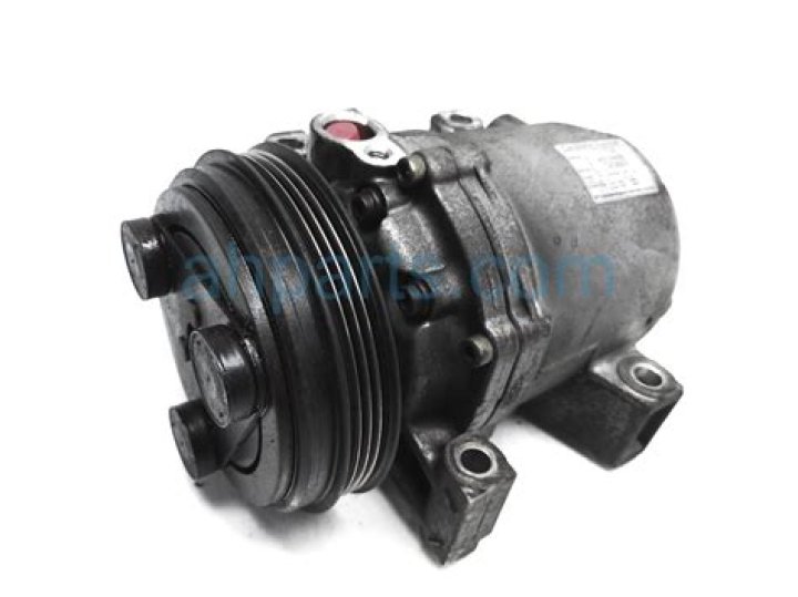 What is Keanu Reeves' actual age? Offering an insightful glimpse into the life of the renowned Canadian actor - SarkariResult