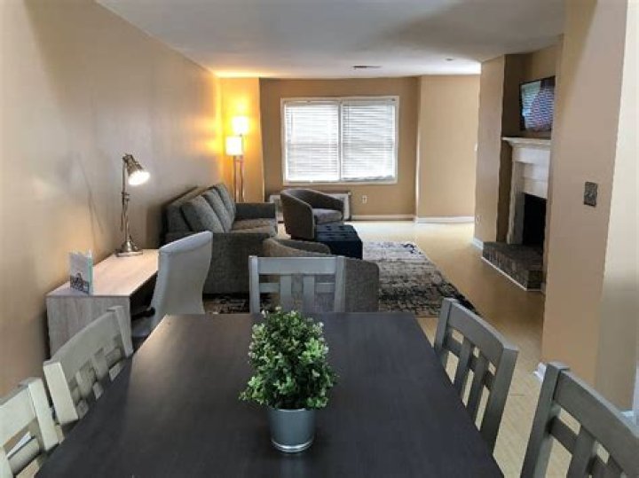 Is Robin Roberts' Wedding the Most Highly-Anticipated Event of the Year? - SarkariResult