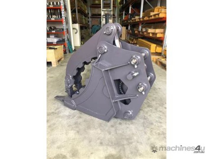 Suki Waterhouse And Robert Pattinson Expecting First Child Together; Singer Announces Pregnancy And Shows - SarkariResult