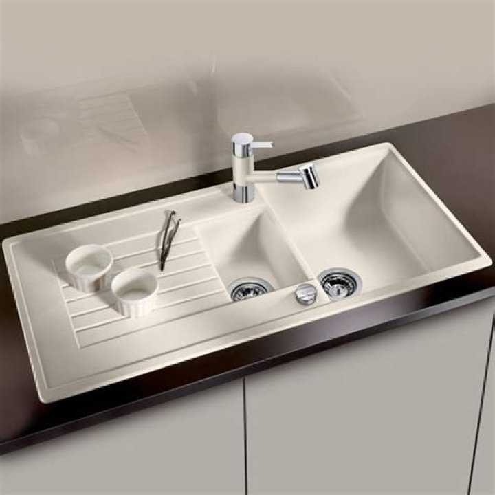 The Tale of Teresa Fidalgo: Is the Story of Teresa Fidalgo Genuine? - SarkariResult