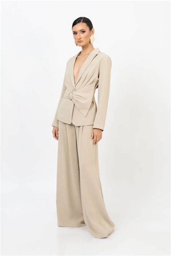 Jhivvan Jackson Net Worth: Career, Home, Age, Income, All You Need to Know - SarkariResult