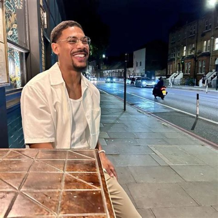 Aaron Saxon Net Worth