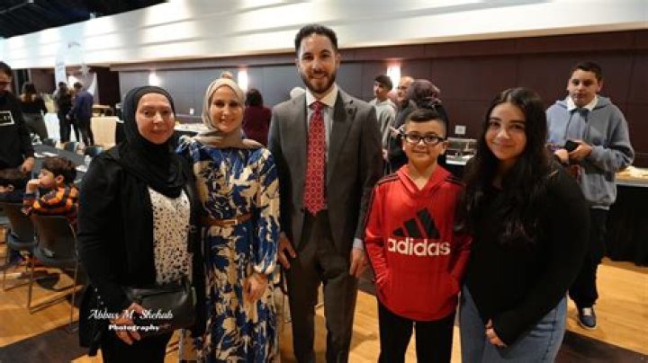 Abdullah Hammoud Wife: Is He Married? Parents Age & Religion – Is He Muslim?