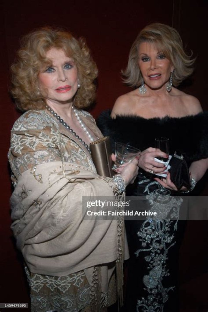 Aileen Mehle Net Worth