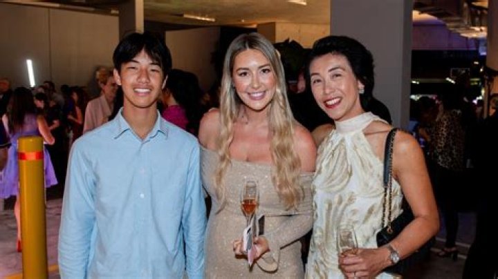 Alexandra C. Curran Net Worth