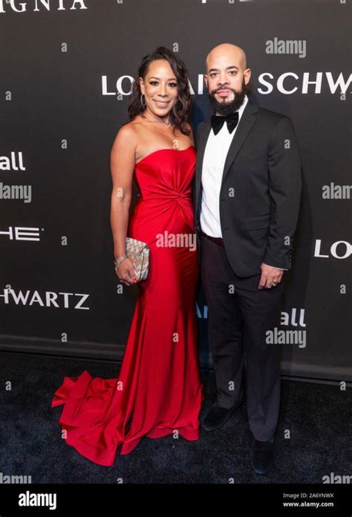 Alina Leyva Wiki: Selenis Leyva Daughter Age, Birthday, Height, How old tall?