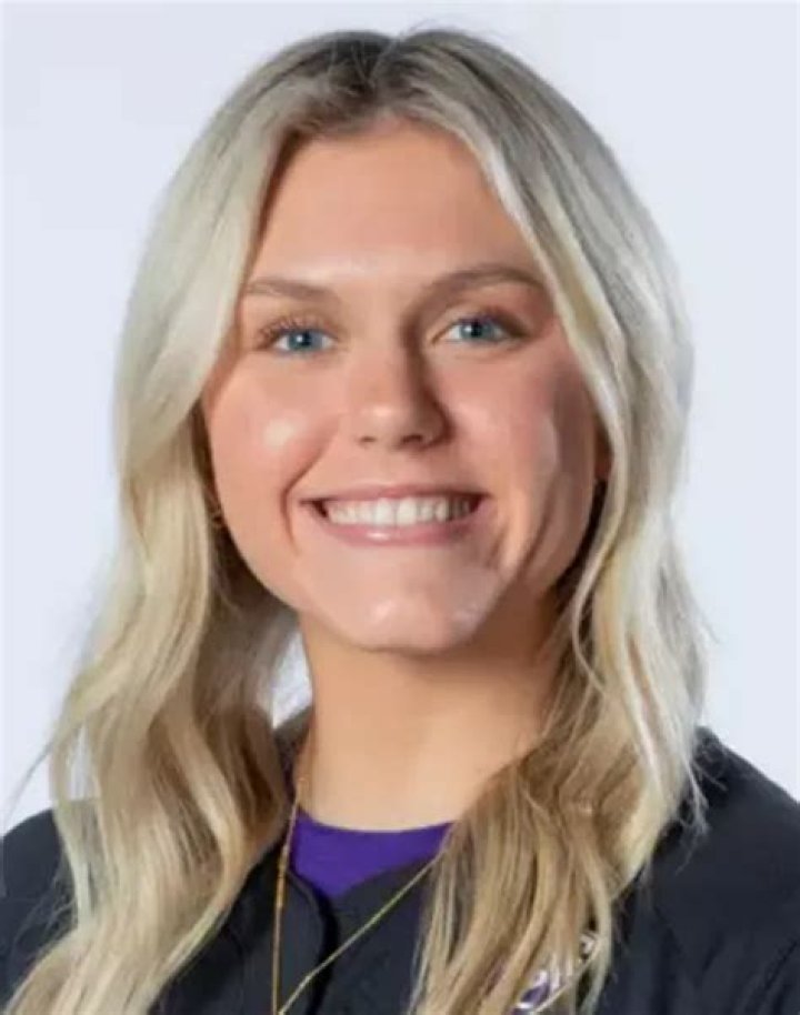 Amber Pickens Height, Weight, Net Worth, Age, Birthday, Wikipedia, Who, Nationality, Biography