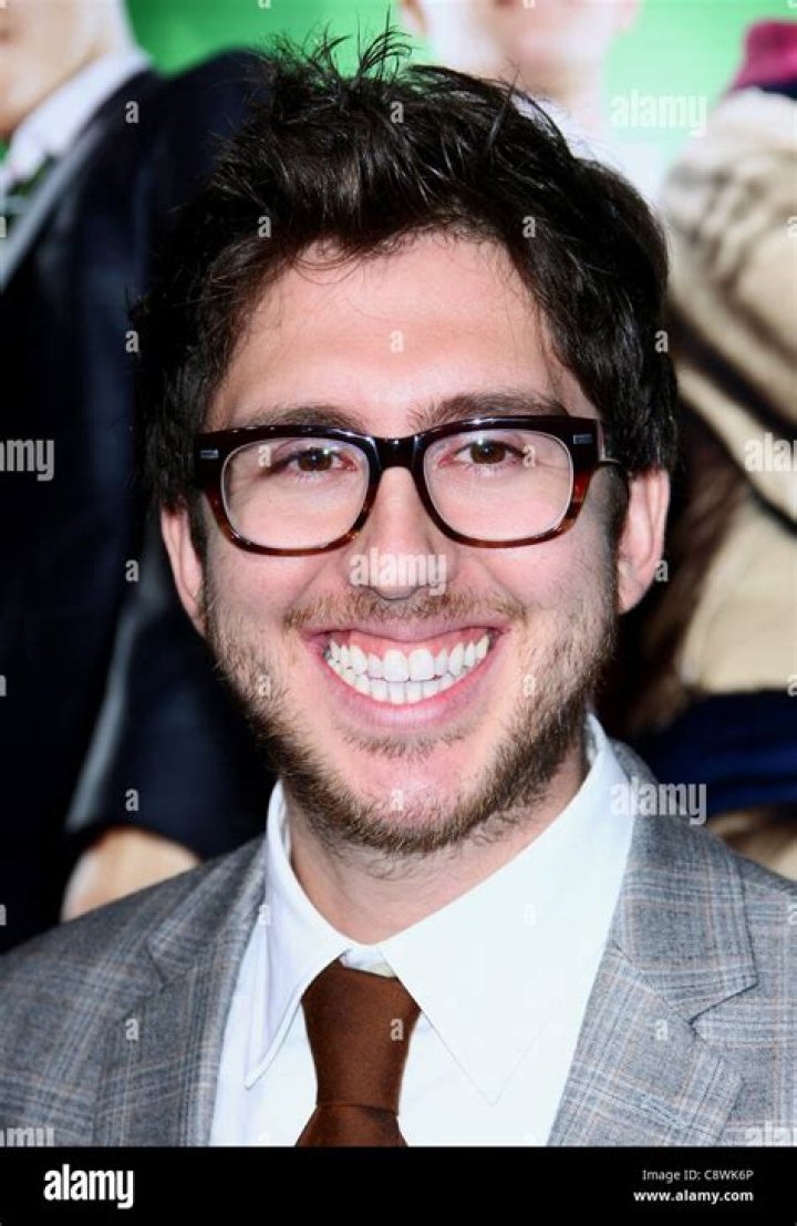 Amir Blumenfeld net worth, age, height, wife, girlfriend, kids, biography, wiki