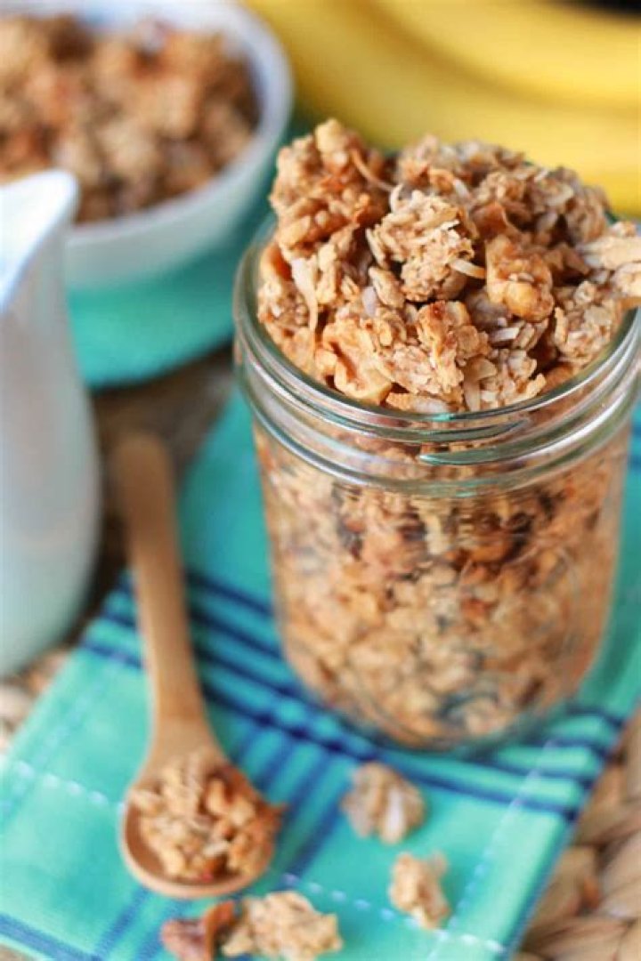 Banana Granola - Celebrating Sweets