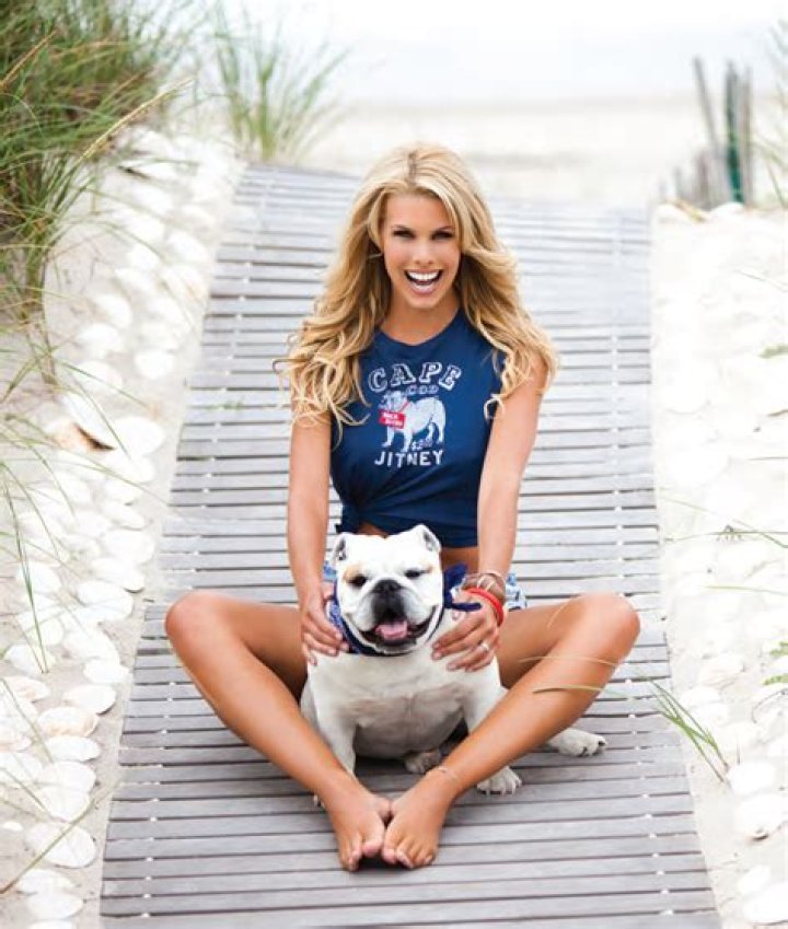 Beth Ostrosky Stern Height, Weight, Measurements, Bra Size, Shoe Size