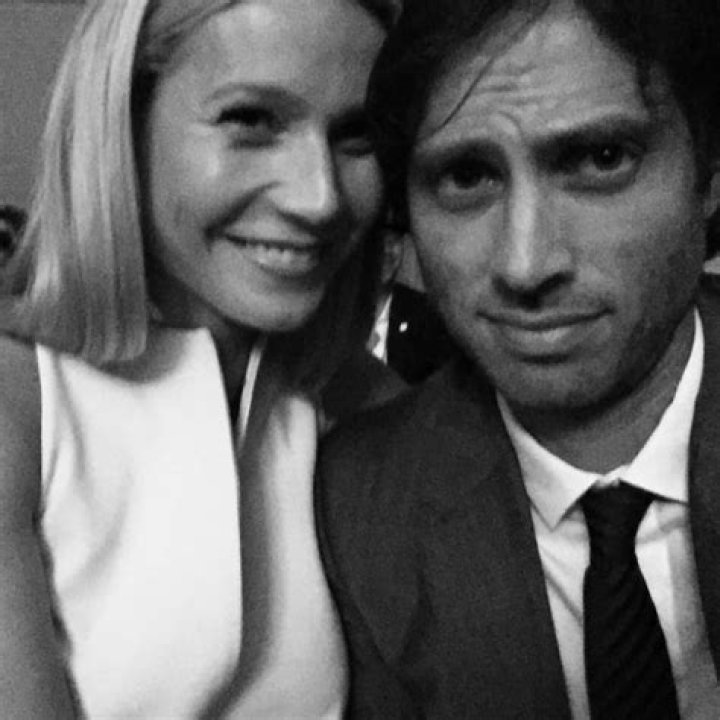 Brad Falchuk Height: how tall is Brad Falchuk?