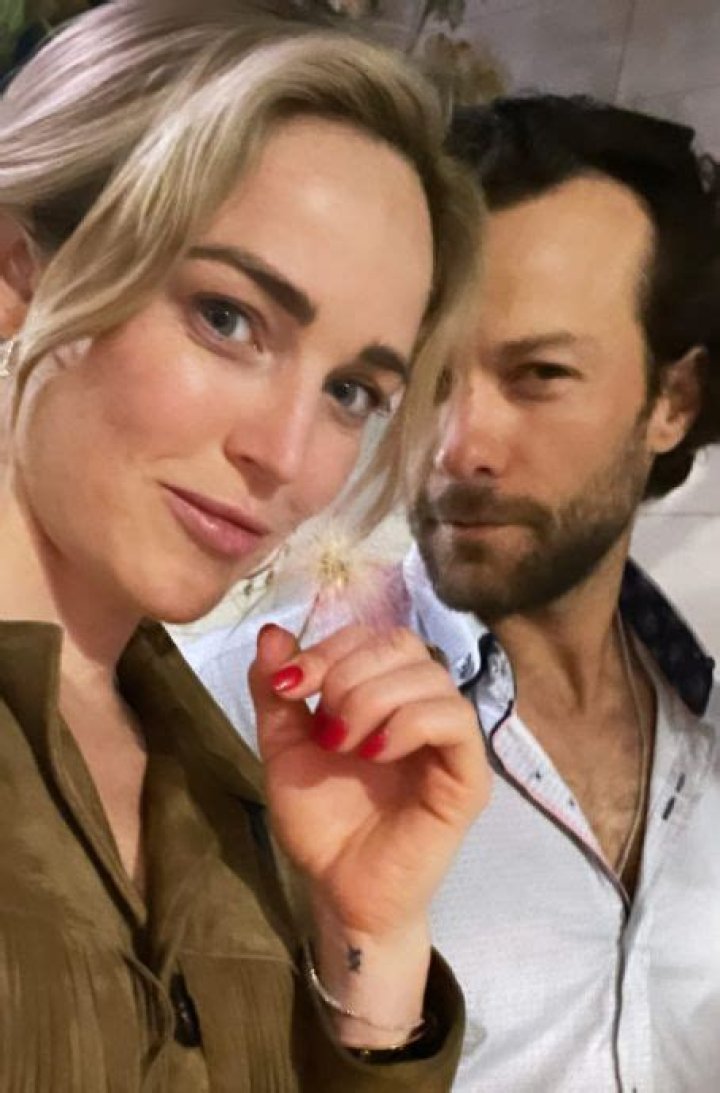 Caity Lotz Wiki Age Height Birthday Dating Boyfriend Workout Net Worth