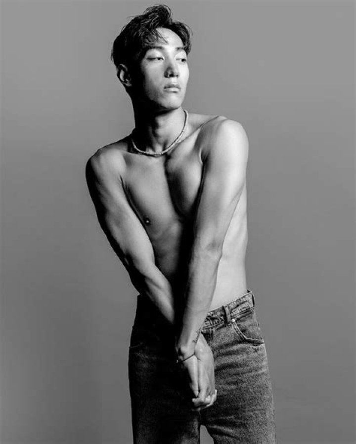 
Carlos Gu Height, Weight, Net Worth, Age, Birthday, Wikipedia, Who, Nationality, Biography 