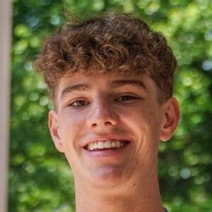 Casey Kelly Net Worth