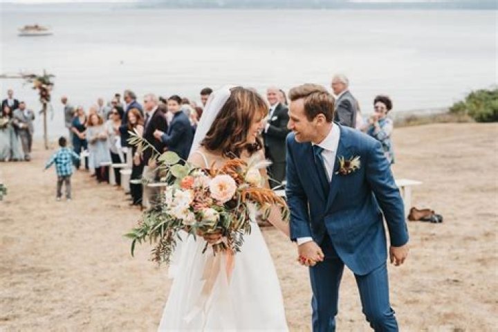 Chad Kimball Wife Emily Swallow Had Rustic Chic Wedding In Washington