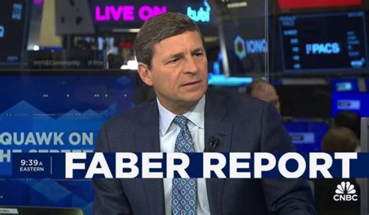 What is the net worth of David Faber? Know more about his personal life