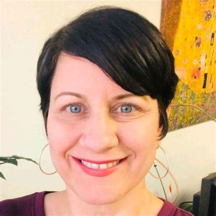 Connie Kline Net Worth