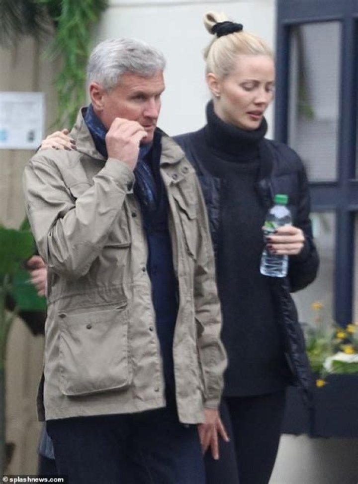 David Coulthard: Wife, net worth, tattoos, smoking & body facts