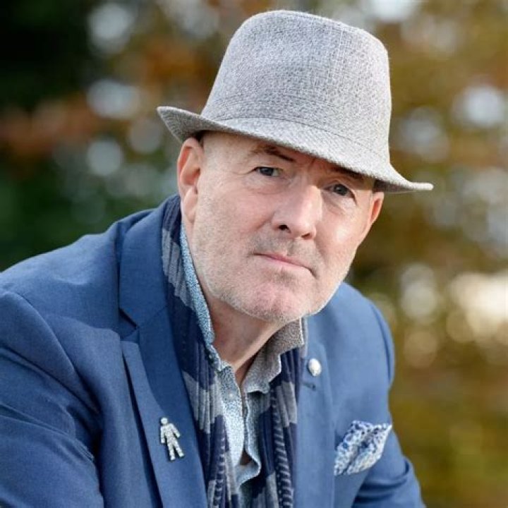 Dean Sullivan Net Worth