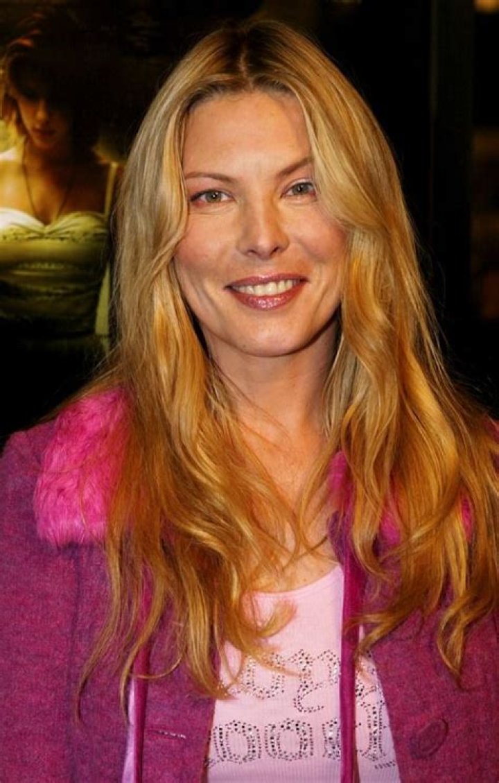 Deborah Kara Unger Net Worth