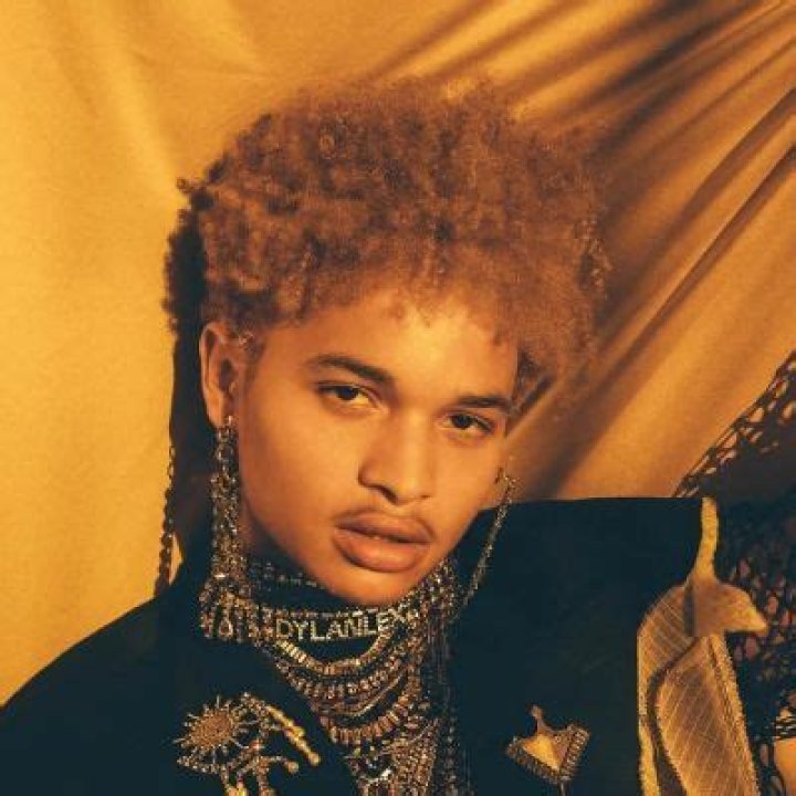 
Destin Conrad Height, Weight, Net Worth, Age, Birthday, Wikipedia, Who, Instagram, Biography 