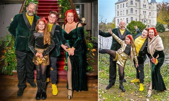 
Dick Strawbridge Height, Weight, Net Worth, Age, Birthday, Wikipedia, Who, Nationality, Biography 