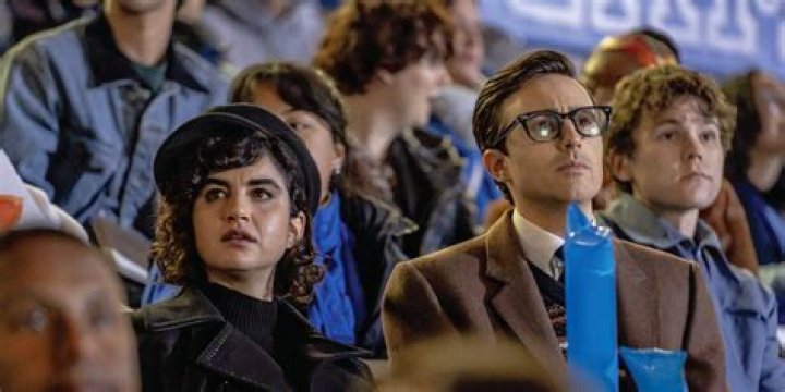 Does Actress Sarah Yarkin Have Husband?