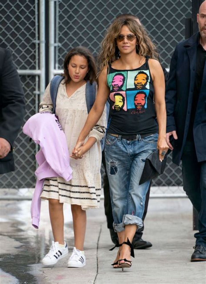
Does Halle Berry Have Kids? Explore his children 