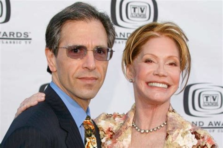 Dr. Robert Levine Net Worth 2023: Mary Tyler Moore Husband Career Earning And Achievement