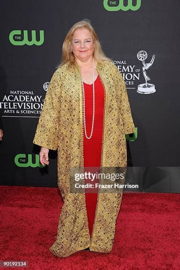 Elvera Roussel Net Worth