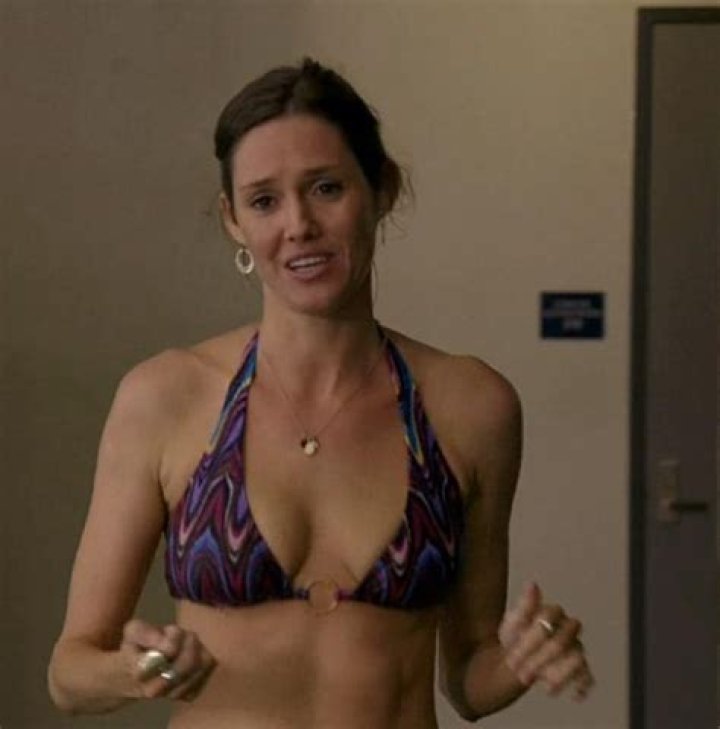 Erinn Hayes Height, Weight, Measurements, Bra Size, Shoe Size