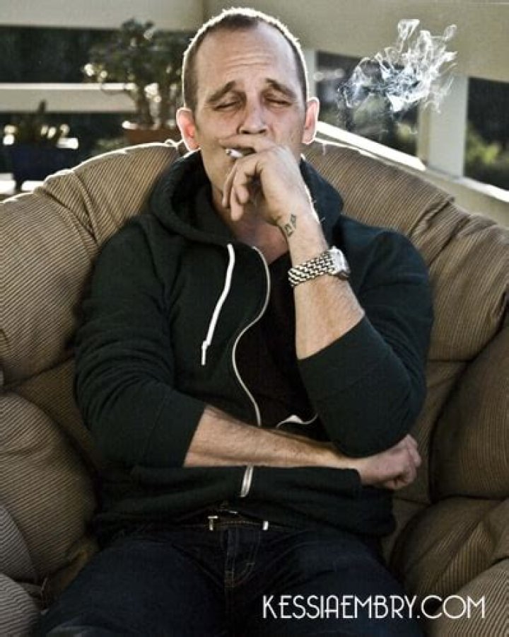 Ethan Embry: dating, net worth, tattoos, smoking & body facts