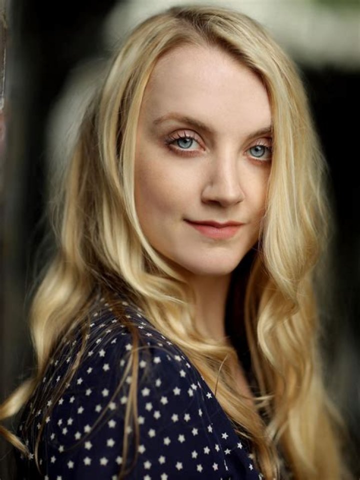 Evanna Lynch Net Worth