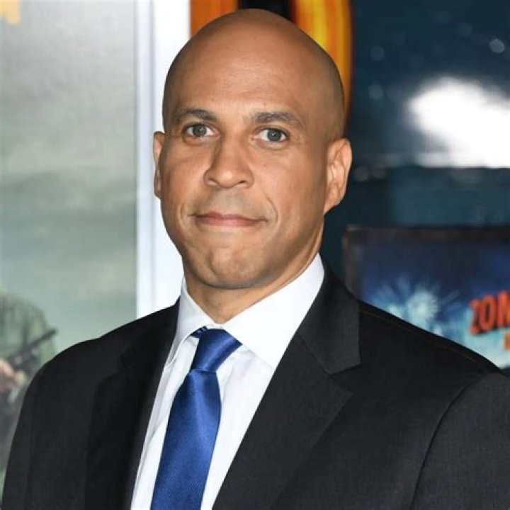 Exie Booker Net Worth