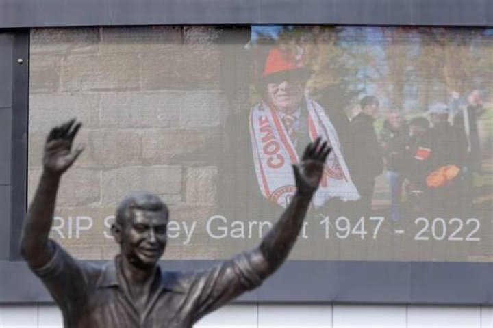 
Fans Mourning Comedian Stoney Garnett Death Tributes Pouring On Twitter 