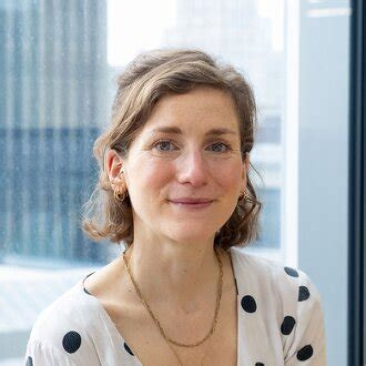 Flora Newbigin Net Worth