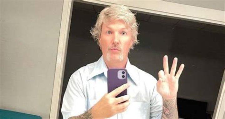 Fred Durstis Height, Weight, Body Measurements, Shoe Size