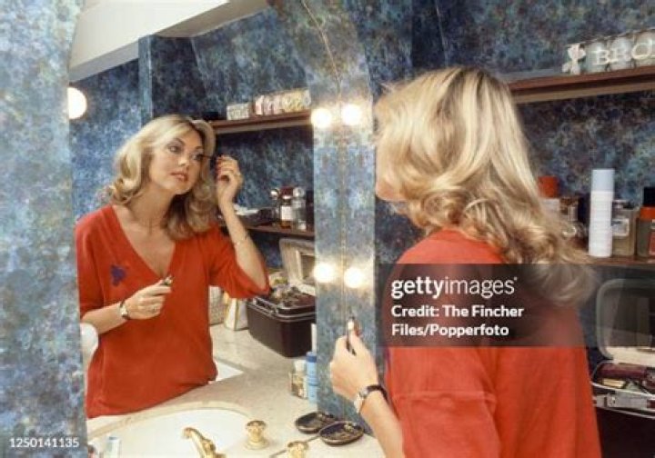 Gillian Duxbury Net Worth