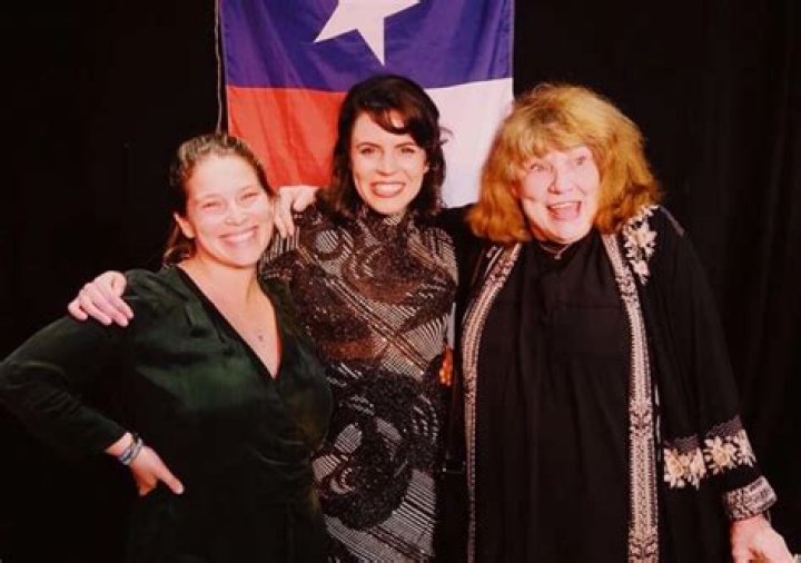 How Did Jo Carol Pierce Die? Obituary, Cause of Death, Funeral