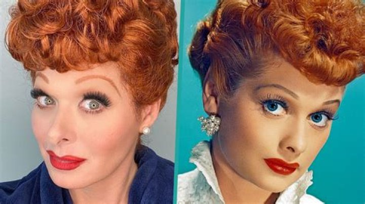 
Is Debra Messing Related To Lucille Ball? Meet Her Family – Net Worth And Natural Hair Color Revealed 
