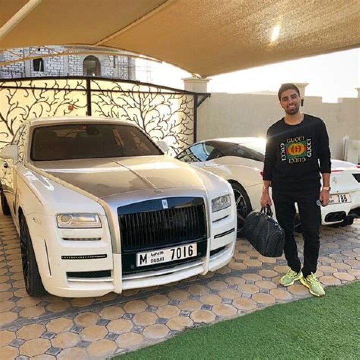 Is Mo Vlogs Muslim? Mo Vlogs Father, Net worth, Name, Wiki and Religion