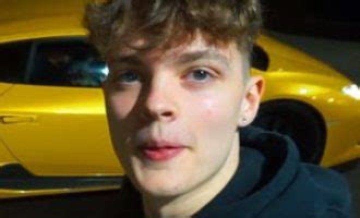 
Jacob Challinor Height, Weight, Net Worth, Age, Birthday, Wikipedia, Who, Nationality, Biography 