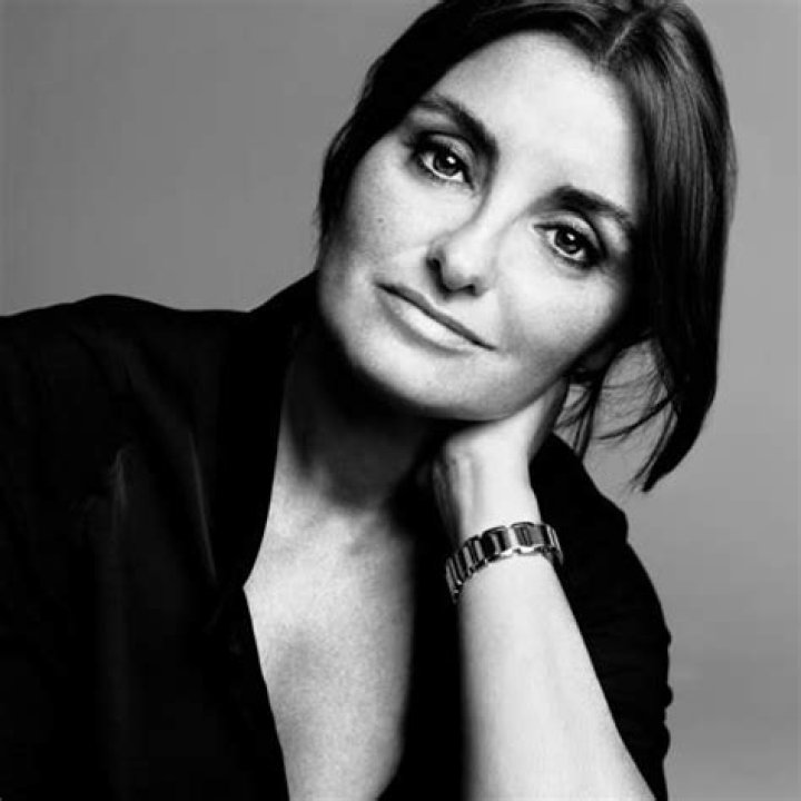 Jeanine Lobell Net Worth