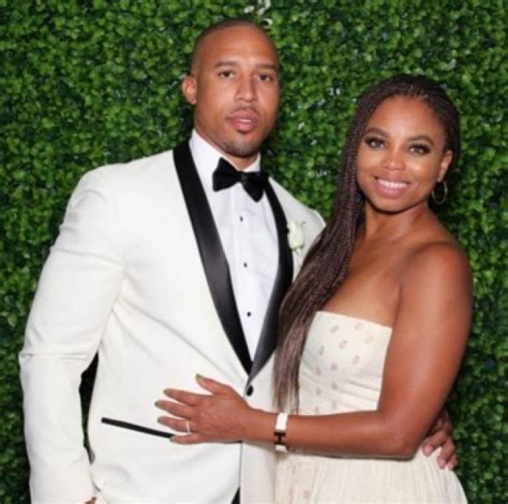 Jemele Hills's Dating, Affairs, Boyfriend, Net Worth, Career, Wiki-Bio