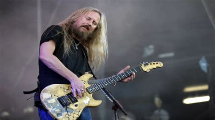 Jerry Cantrell Net Worth