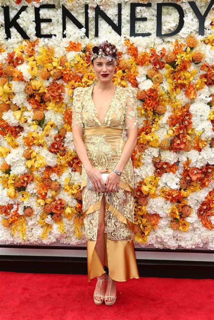 Jessica Mcnamee Net Worth