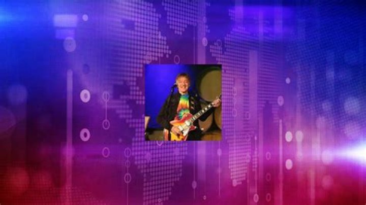 Joey Molland Net Worth