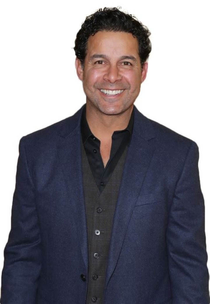 Jon Huertas Net Worth